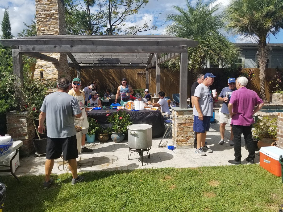 bdean34's tweet photo. This is how our team throws down in New Orleans! Crab/shrimp boil, Saints win, jacuzzi/pool, and a serious cornhole tournament! Thanks to everyone who helped!!!#datright #whodat #howardswinitall #workhardplayhard https://t.co/36m8EADtac