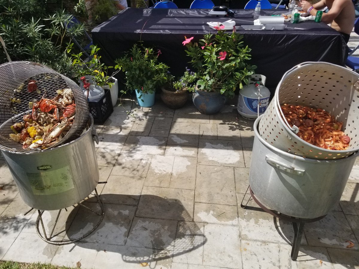 bdean34's tweet photo. This is how our team throws down in New Orleans! Crab/shrimp boil, Saints win, jacuzzi/pool, and a serious cornhole tournament! Thanks to everyone who helped!!!#datright #whodat #howardswinitall #workhardplayhard https://t.co/36m8EADtac