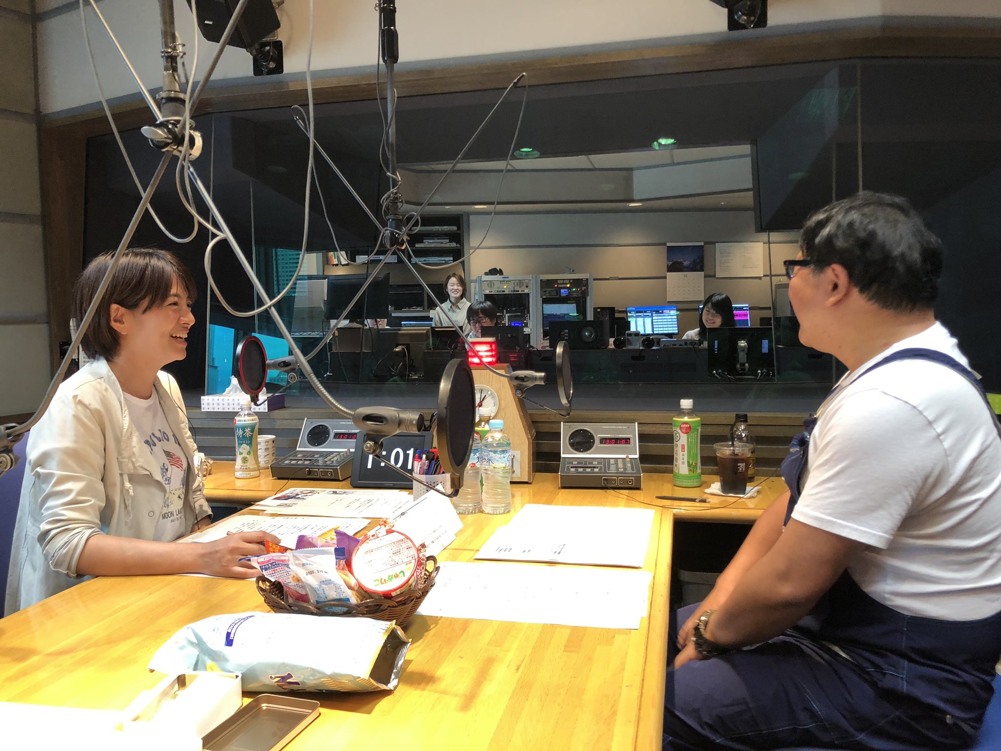 טוויטר Tbsラジオ Fm90 5 Am954 בטוויטר 赤江珠緒 たまむすび 上野で恐竜展にピン太郎ちゃんを連れて行った珠ちゃんと サロペット オーバーオール で可愛らしい竹山さん スタッフ拝 Tama954 Tbsラジオ カンニング竹山 T Co Marsbkwq76