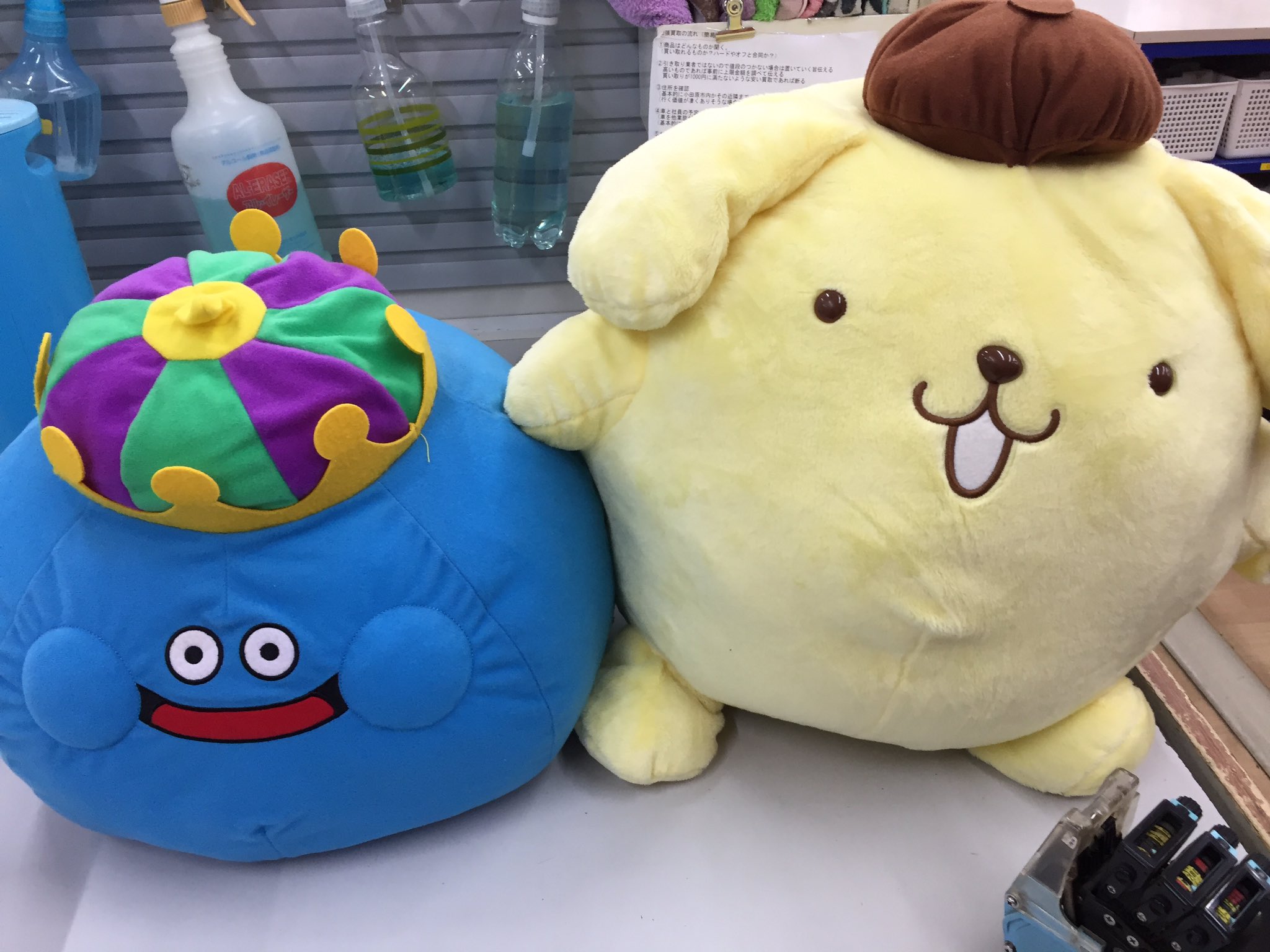 ホビーオフ小田原鴨宮店 公式 な なんと スライム たちが スライムたちが どんどん がったいしていく なんと キングスライム に なってしまった ポムポムプリン があらわれた ポテトヘッド があらわれた おおめだま があらわれた