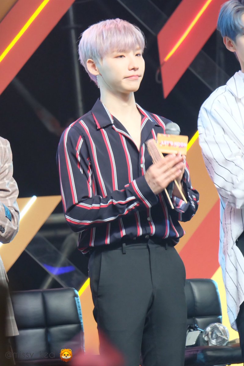 missy_ked's tweet photo. คุณชอนอุงผู้น่ารักกกกกก 🥰 #อุง #전웅 #AB6IX #AB6IX_KCON #KCON19TH #KCONTHAILAND2019 #STARLiveTalk #KCON_Convention https://t.co/l6vOzscFbP