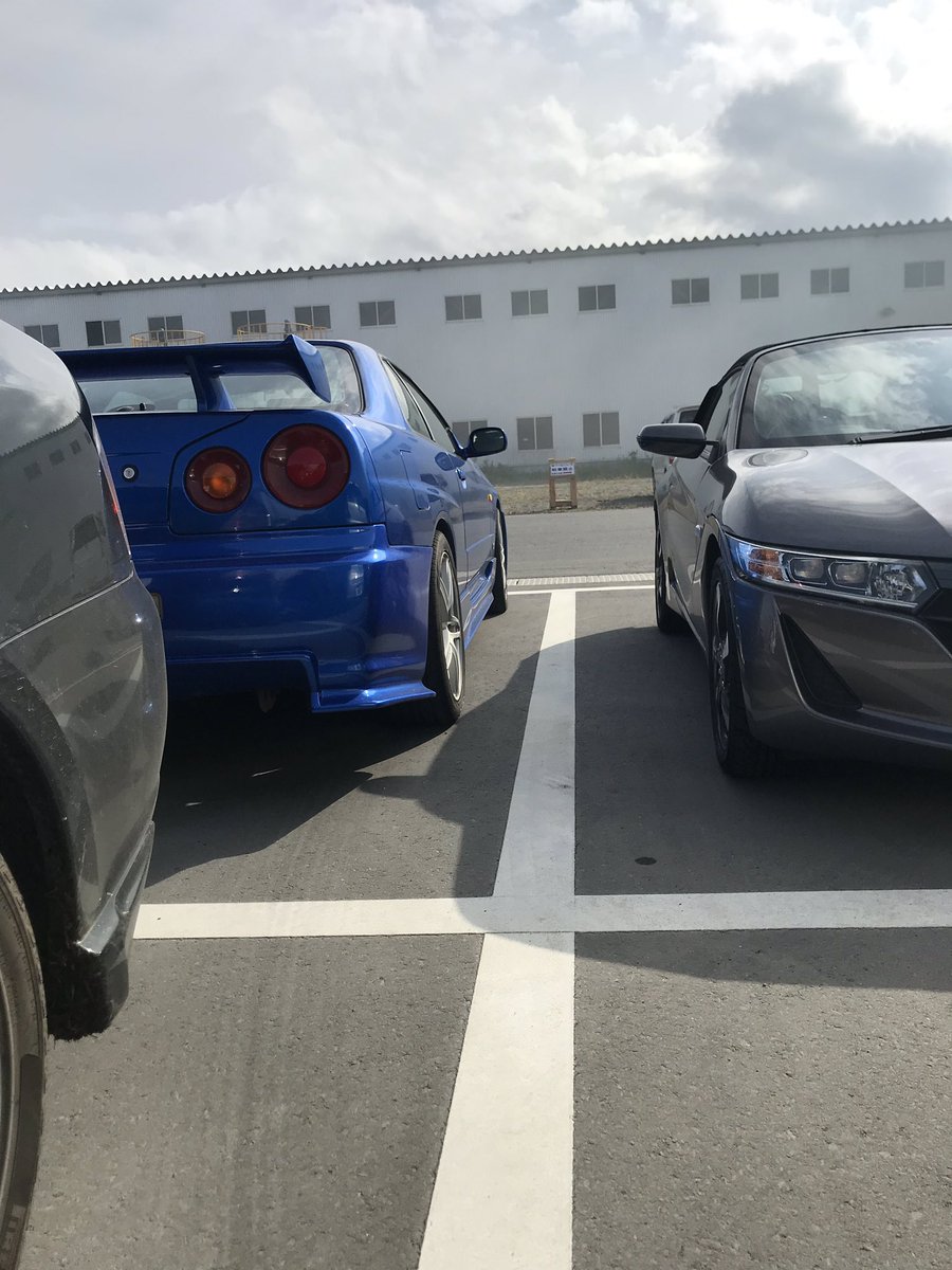 LEGACY5652's tweet photo. LEGACYの後ろに･･･
や、や、や、や、やばすぎぎる
興奮状態なう https://t.co/JC2tOJQCS7
