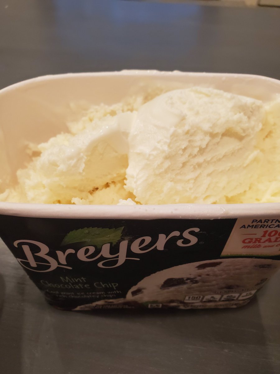 ernyjay's tweet photo. Hey @Breyers... You forgot something in your mint chocolate chip. 🥺🤪 https://t.co/gRzzgJxI5h