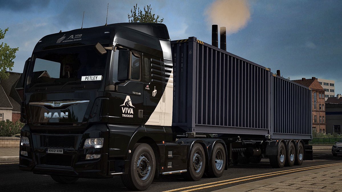 VirtualTruckETS's tweet photo. Got assigned my new truck number today for the @VivaTrucking Intermodal Division. I am now 5276 and to commemorate my new number we drove from Croydon to Folkestone with the two 20 footers which were a slightly different shade of blue from one another. #KingsOfTheRoad https://t.co/6rZfA2eAwN