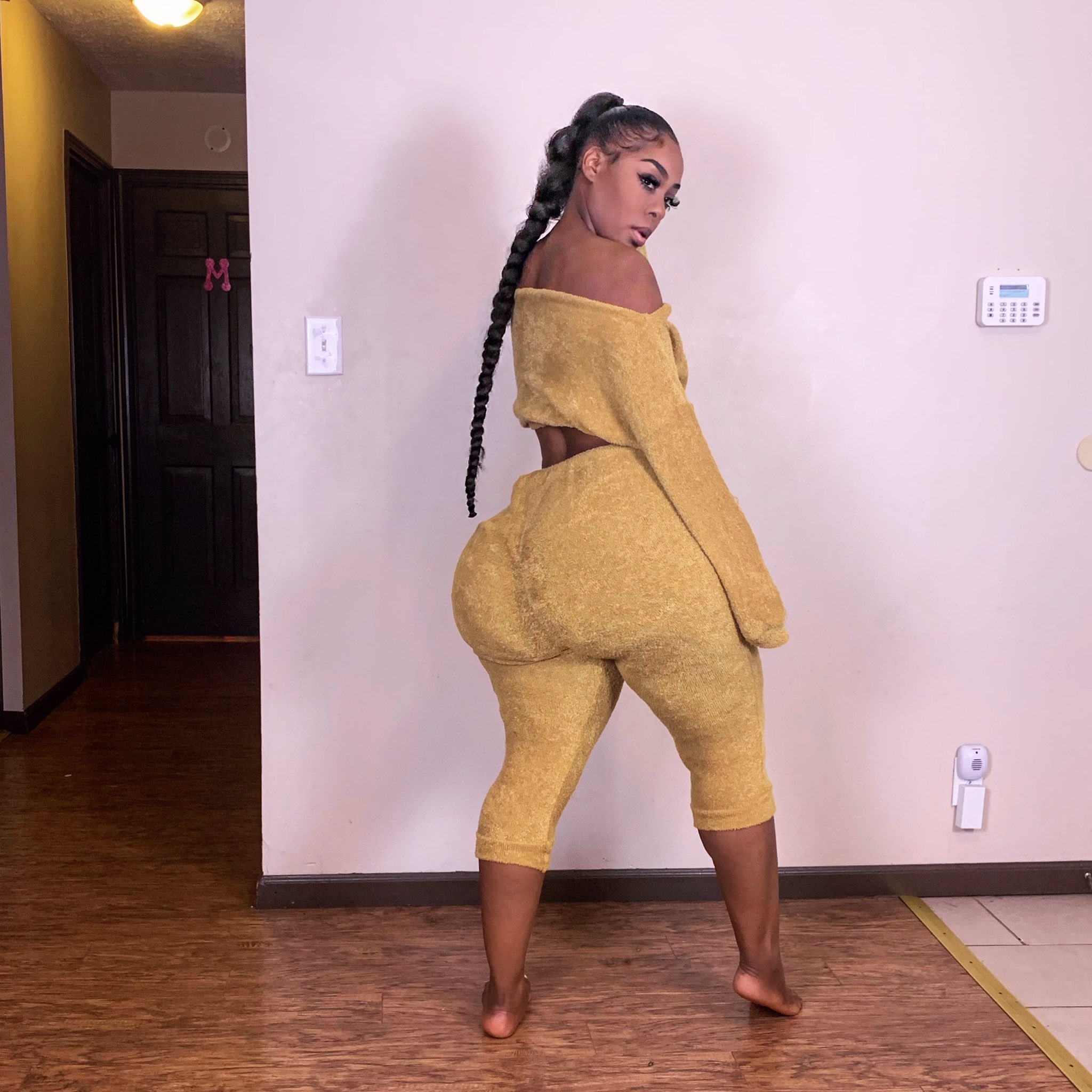 TW Pornstars - Missdridri. Twitter. bringing Honey Mustard on this good ...