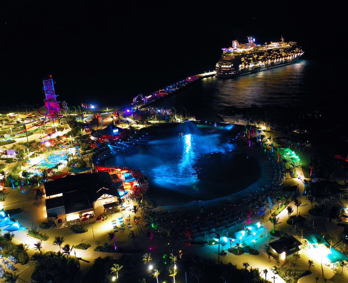 RoyalCaribbean's tweet photo. Our weekend went something like this. #PerfectDayatCocoCay
📸: Pieter D. https://t.co/fzUdSKiqYK