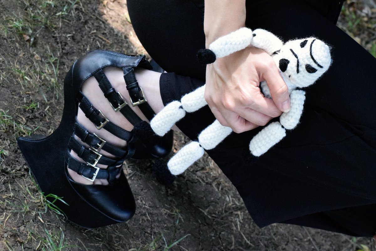 acrossthestars's tweet image. Coming soon...

DEATH TROOPER.