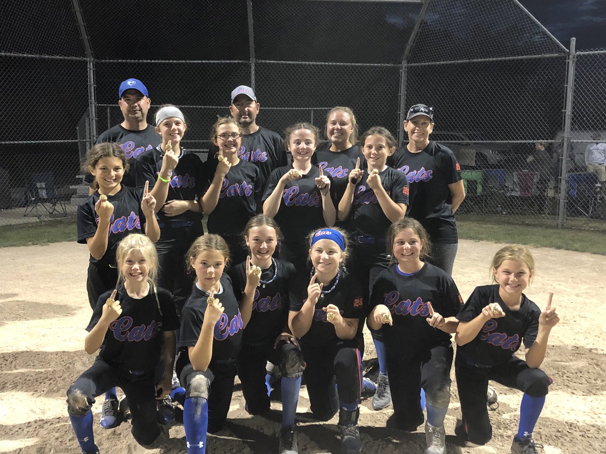 Congrats to the 11u Cats Shockley on their 1st place finish at yesterday’s USFA Fall State!  Great job!  🥎😼 #catswithbats