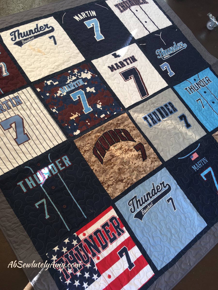 absewlutelyamy's tweet photo. Traditional Style #tshirtquilt #baseballjersey #quiltyourtees #baseball #quiltyourmemories https://t.co/1bGIzJKzld