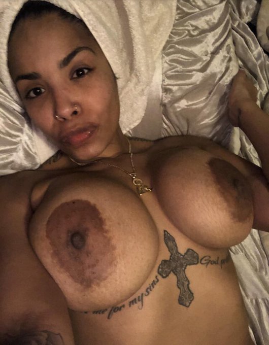 Watch Baddie$ €entral's leaked NSFW photo on TwXstars