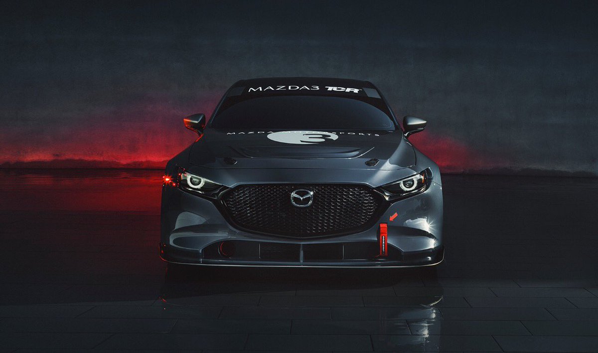 Provocamos nuevas emociones. Mazda3 TCR, nuestro nuevo auto de carreras para competir en el IMSA 2020 Michelin Pilot Challenge. #FeelAlive