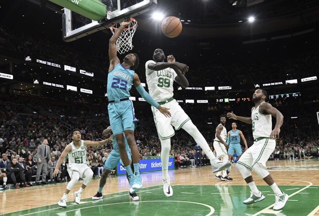 тако фолл размах рук. малахи найт баске. селтикс тако фолл. фалл селтикс. тако фалл 2021.