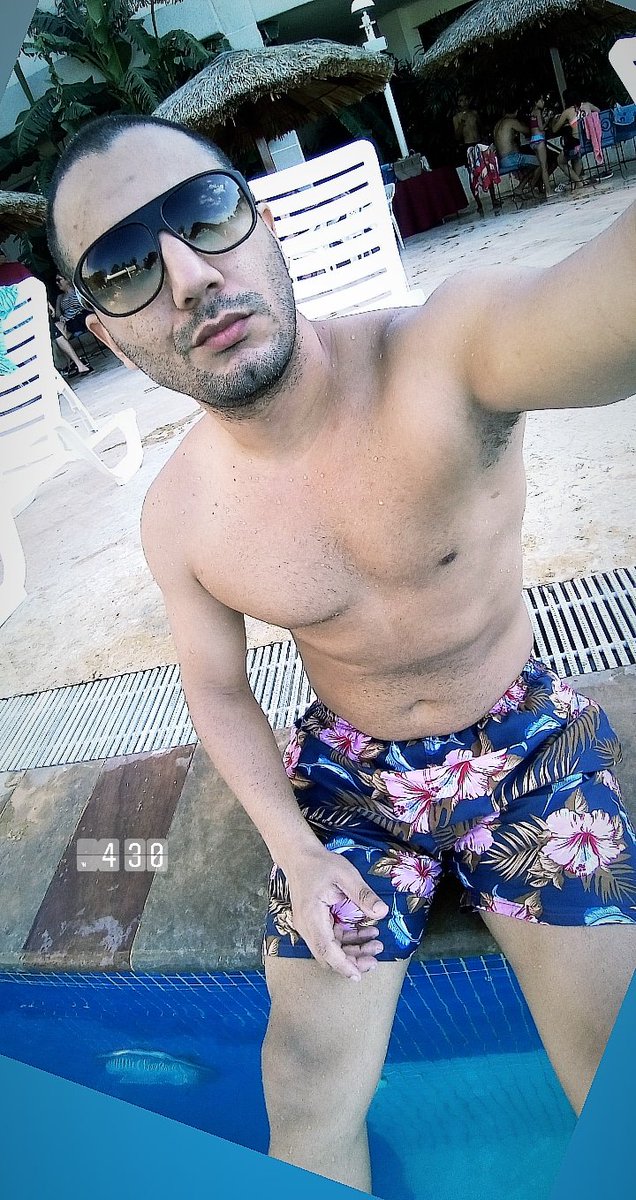 hectorhomaD's tweet photo. Piscina de ayer y de hoy...
#poolweekend #poolday https://t.co/JDbcG7QlJI
