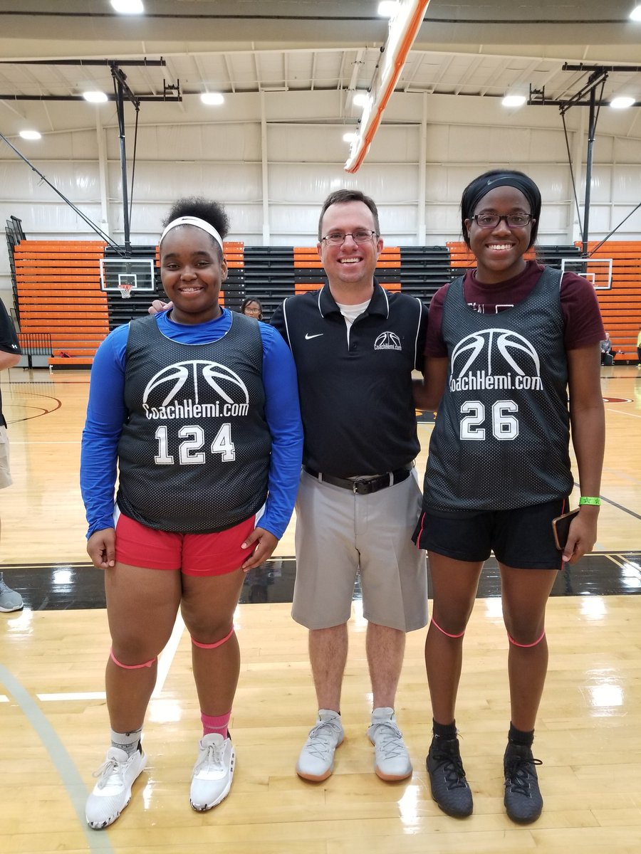 yae2kold's tweet photo. Thank you @CoachHemi  @BrandonClayPSB and all the other trainers for the amazing showcase you hosted this weekend!! I had a great time working with you all and competing against other talented players!! #trusttheprocess #theworkdontlie https://t.co/8CvfF4FtXz