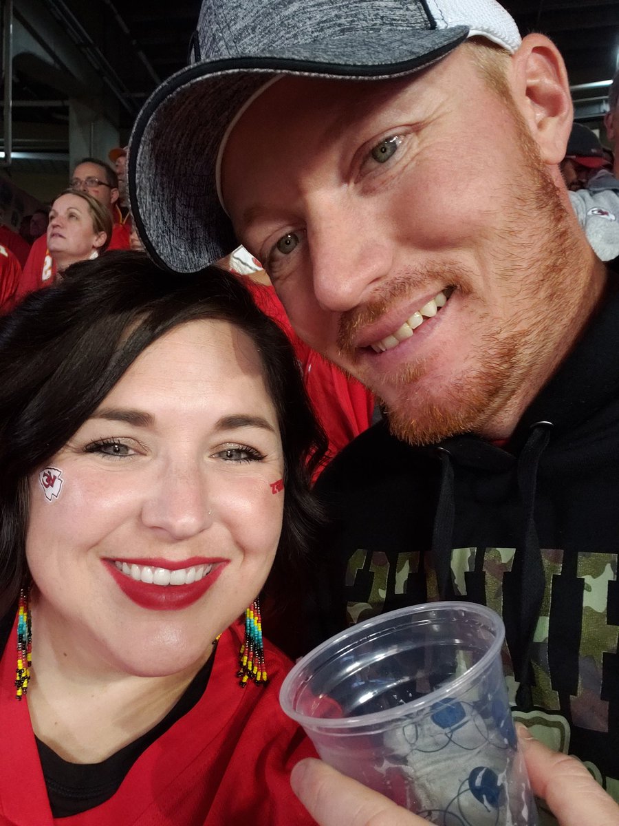 mc06_paul's tweet photo. #1stanniversary #gochiefs #molotteryseats #section112 row 31 https://t.co/VBELKVh9UW