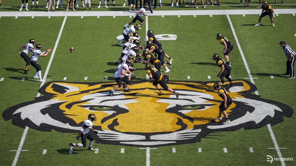 RafeedieDaniel's tweet photo. Had a great Old Gold weekend visit @DePauwU Many thanks to @CoachLynchDPU @CoachJayHood and @DePauwTigersFB players for showing me around. Great win and best of luck next week against Hiram. https://t.co/V8r7F903ee