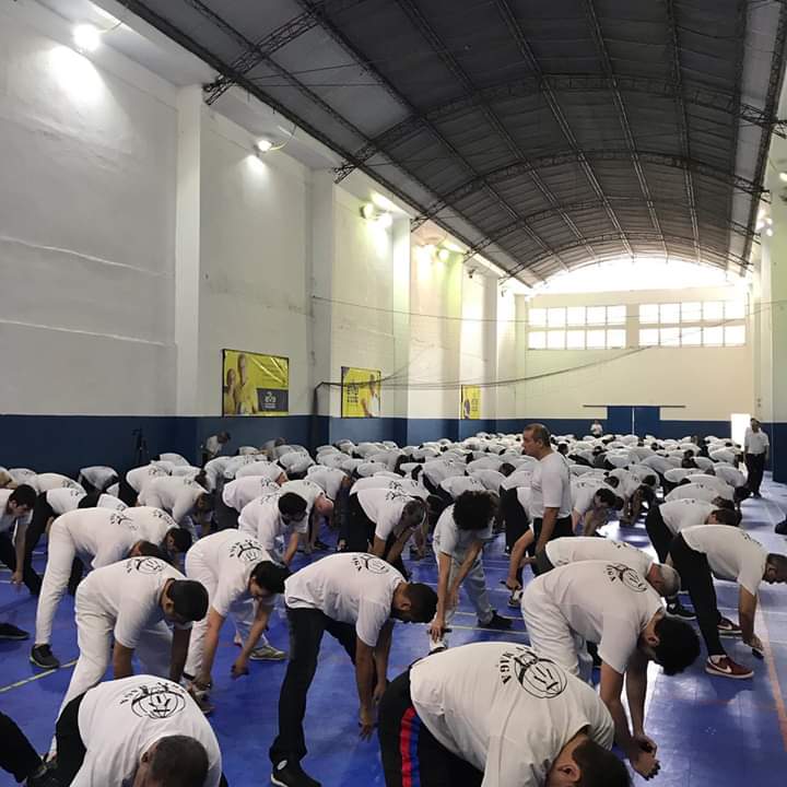 TopFightAcademi's tweet photo. Seminário de uso do bastão tático retrátil com Grão Mestre Kobi, com a presença da galera de Nova Iguaçu.

#mestrekobi #kravmaga #fsakm #kravmagaipanema #Kravmaganovaiguacu https://t.co/5zkZREC2tH