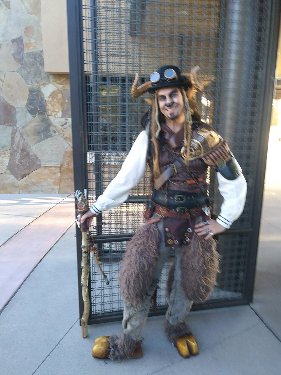 TkroeArt's tweet photo. Steampunk Satyr stands serenely! https://t.co/4aHefgmTfv