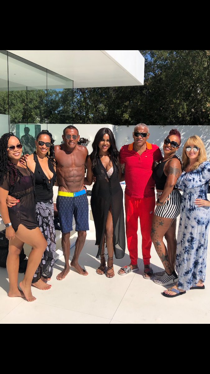 GregWareComedy's tweet image. Family fun!