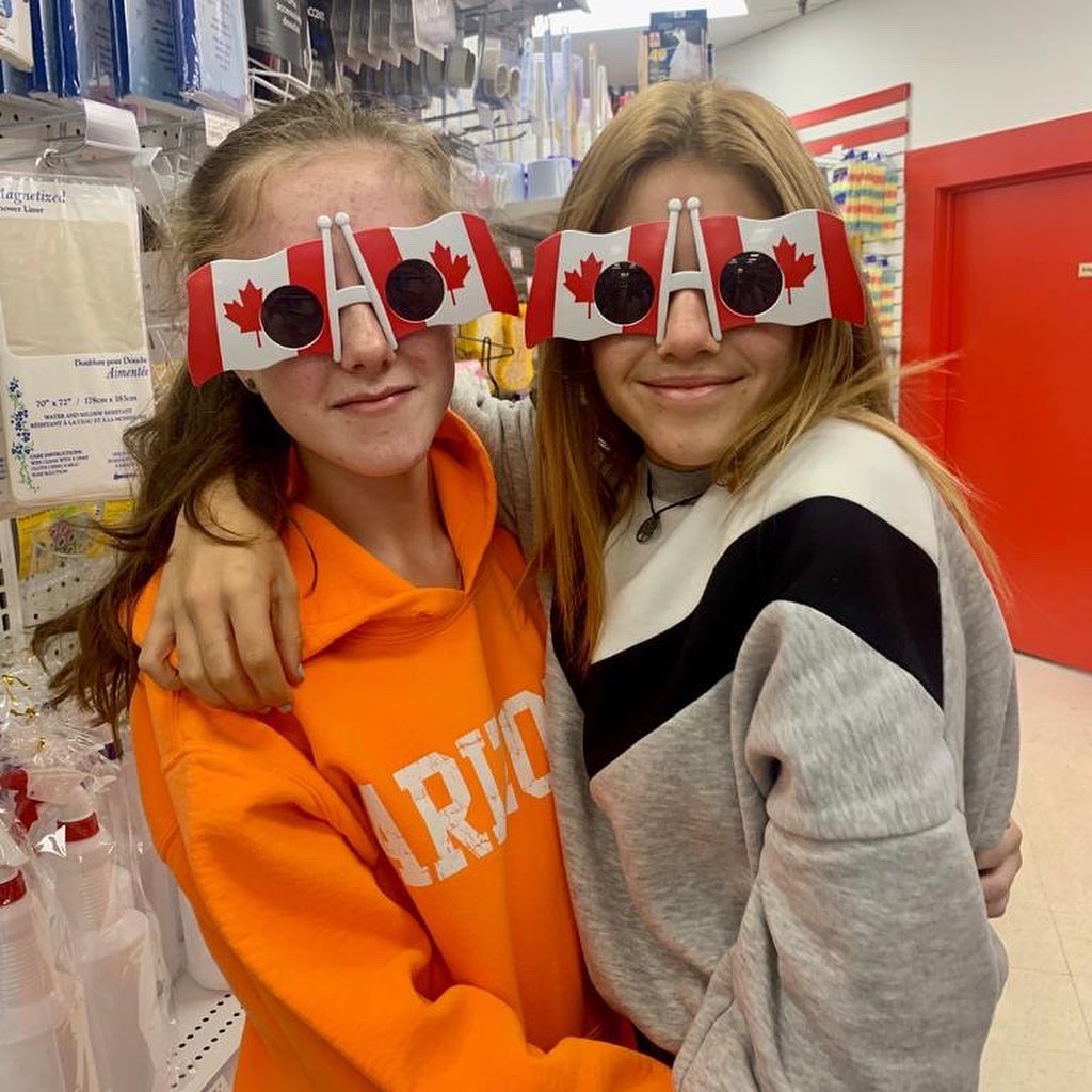 CHNGoGlobal's tweet photo. 👋🏼 The farewell party is over.
In the morning the Spanish students return home and we await the 2nd part of the exchange as the Canadian students go to Spain in January. 
You have created relationships that will last for many years to come! 
📸 : Chandra V. #yyc #studyabroad https://t.co/5QEALm2vMB
