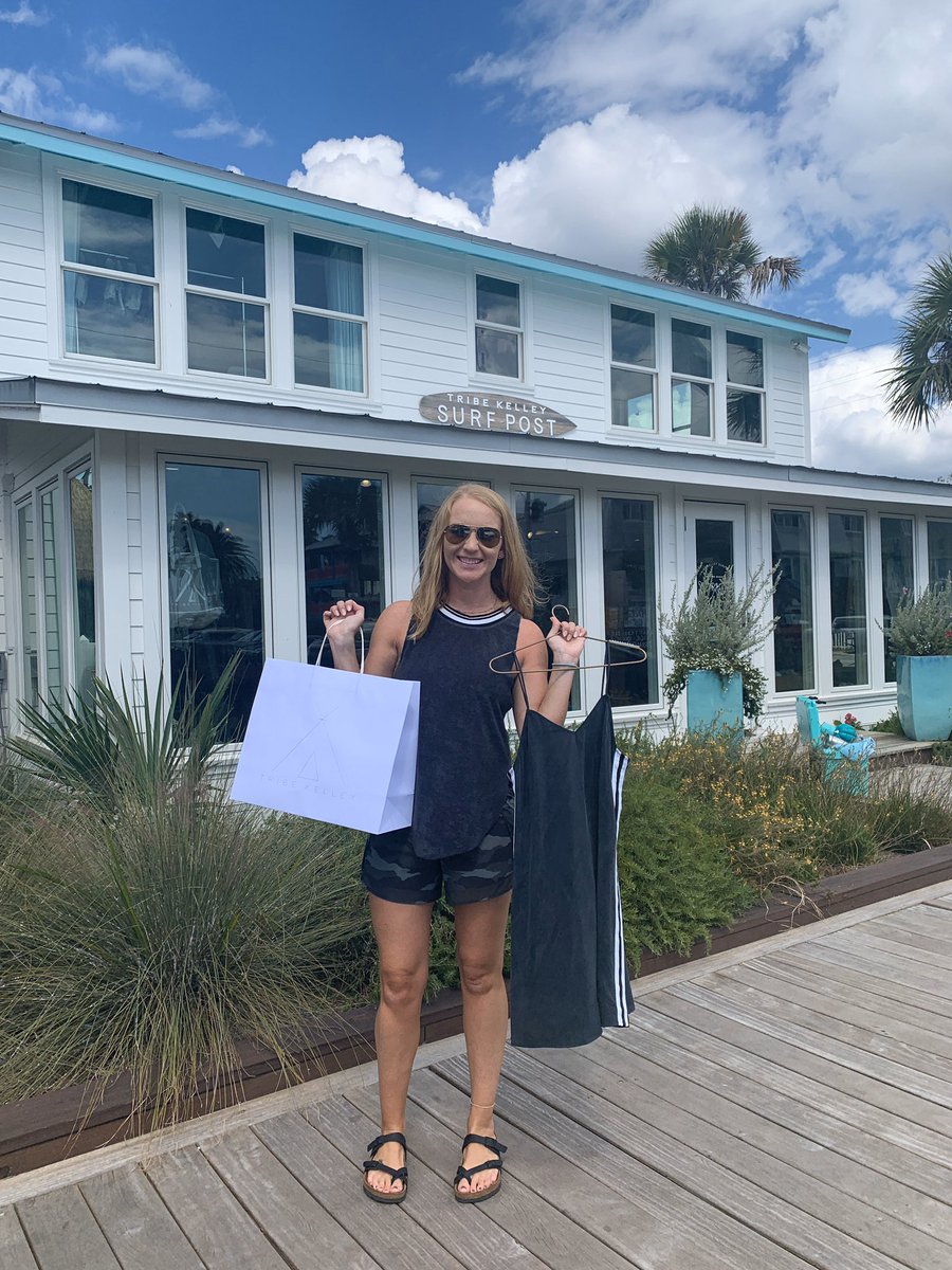 LindseyTGamble's tweet photo. Pit stop today at the @TribeKelley #surfpost to do a lil shopping!!! @bcole429 #Tribe https://t.co/dirgeiFZac