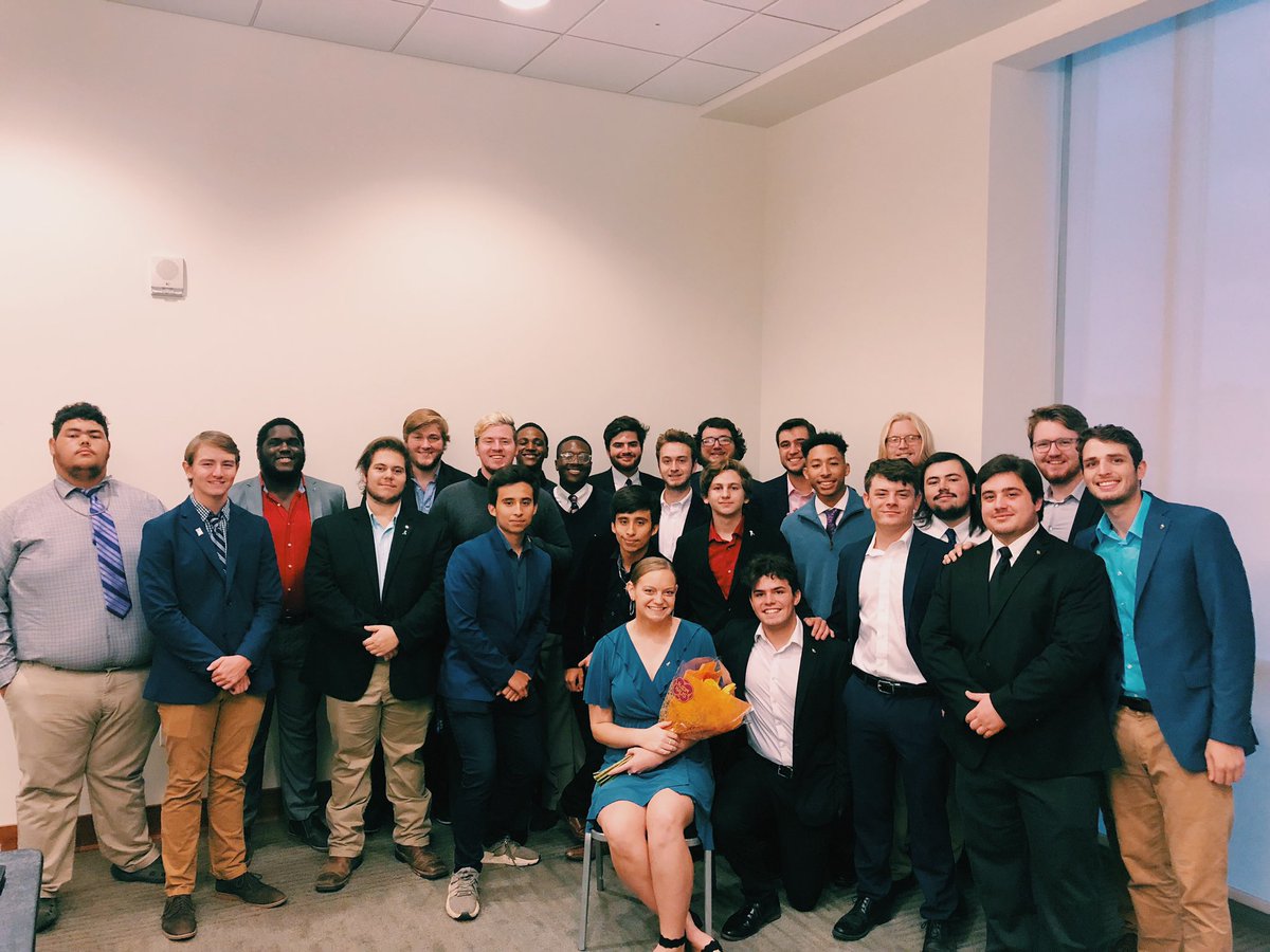 It’s officially official! We’d like to thank the ladies of @dg_memphis for having us at their meeting tonight to recognize Lydia as our Crown Pearl. We’re so thankful for the strength and love that <a href="/LLW999/">Lydia Wainwright</a> brings to our chapter. Thanks for being our girl!