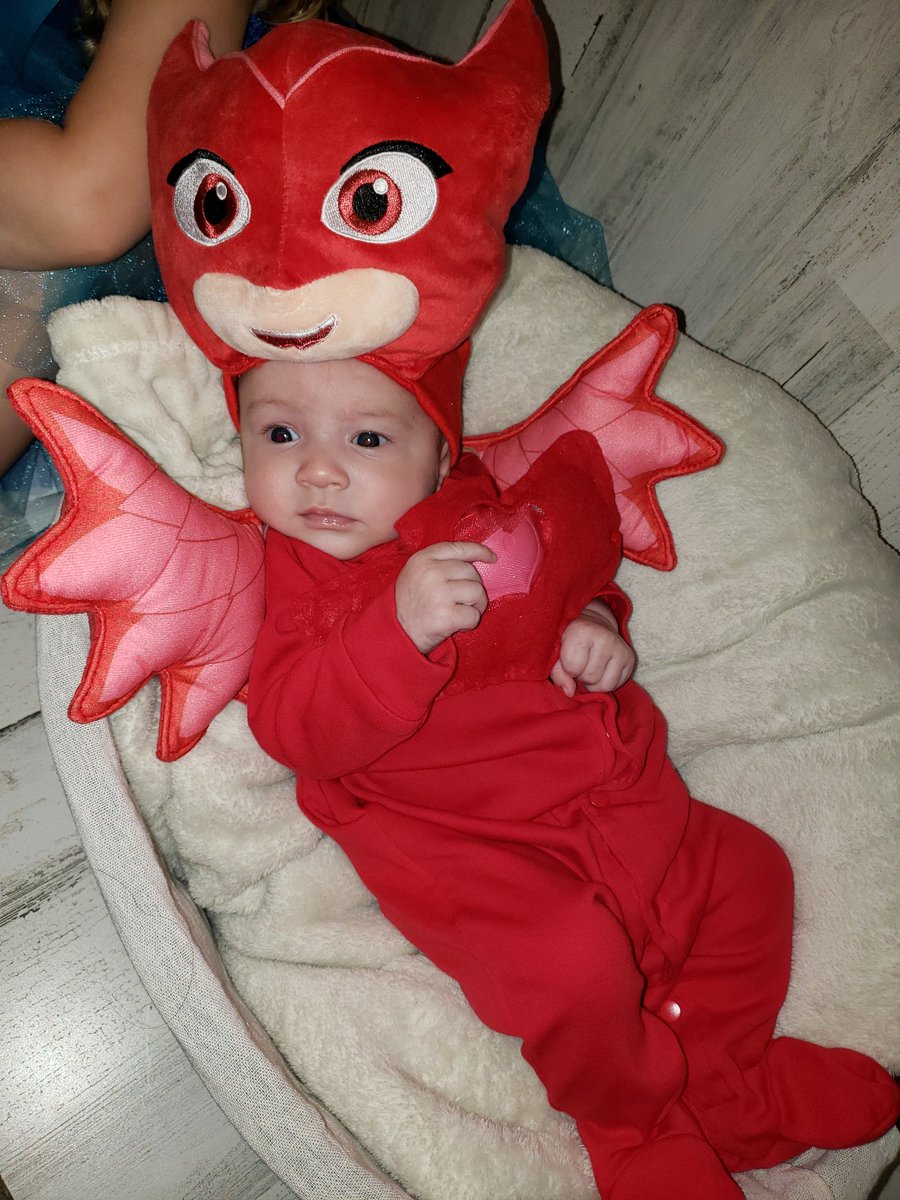 rthlss73's tweet photo. Trick or Treat #crossroadsvillage https://t.co/pszD88Vl4t