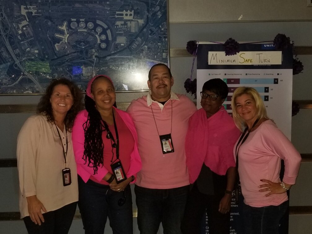carlosruano1010's tweet photo. EWR PM SOC , Representing Breast Cancer Awareness Month with my Ladies in Pink ...⁦@weareunited⁩ ⁦@jeff_riedel160⁩ ⁦@bosny27⁩ ⁦@Millie_EWR_SOC⁩ https://t.co/2UPKZS9LMF
