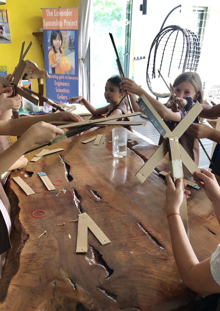 BagchiPranati's tweet photo. A session full of insightful discussions and prototype building.....The future is bright and full of possibilities for these curious #girlscoutsbrownies Well done girls!! ๐ #girlscouts #stemreadygirls #girlsinstem #robotics #coding #sgkids #sgparents https://t.co/1f17GvEGJK