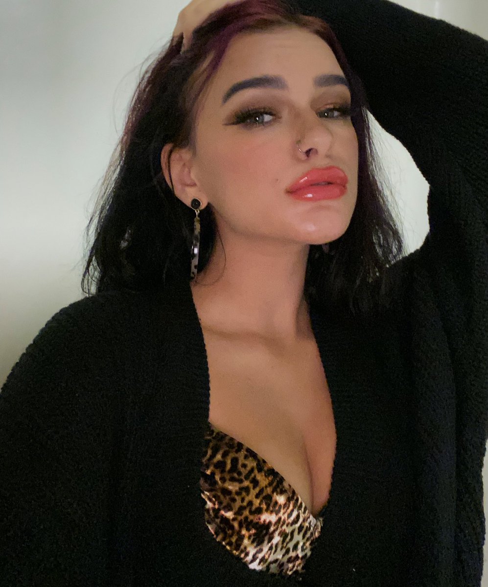 Plans fell through so I had to take some photos of myself instead