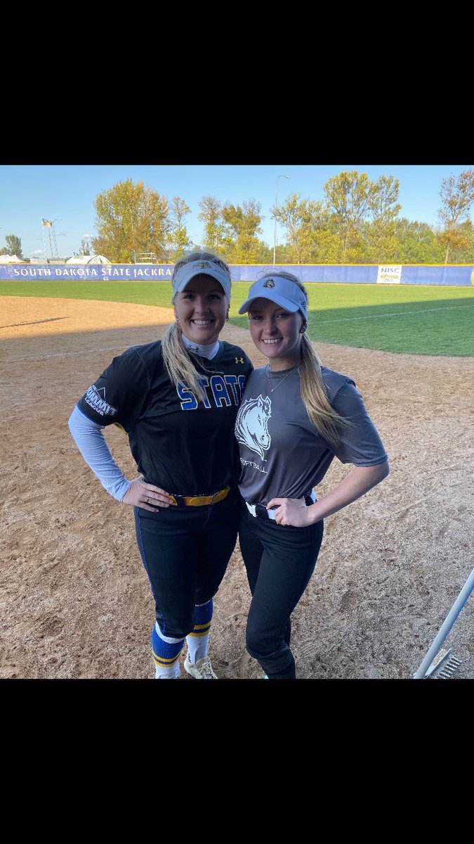 CoachK_retired's tweet photo. A couple of great former teammates and Patriot alumni met up today in fall softball. @paigeygerdes of @GoJacksSB and @mollybull13 of @SMSUSoftball! Thanks for the pic! #AlwaysPatriots https://t.co/4M1t6n9Ei2