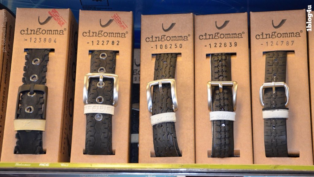 Ruggieri88's tweet photo. Hashtag #SaturdayRecycling 4 greenideas🌿 It could inspire someone- #CINGOMMA lovely #MadeinItaly brand, #belts #bags accessories &amp; furnishing created by #recycled tires &amp; inner tubes -#upcycling #NoPlanetB #ethicalfashionbrand-#1blog4u #GabriellaRuggieri➡️https://t.co/pD7u5pyFDk https://t.co/TBeQZhhRtW
