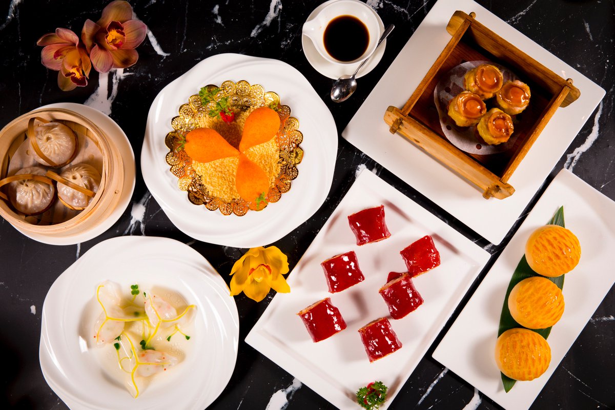 Appreciating Vietnam’s culinary heritage, we are joining <a href="/ReverieSaigon/">The Reverie Saigon</a>'s exclusive foodie tour with Luke Nguyen, one of Vietnam’s most talented chefs, to visit major landmarks and tucked-away street vendors.
instagram.com/petriepr/
#vietnamtravel #vietnamesefood #hochiminh