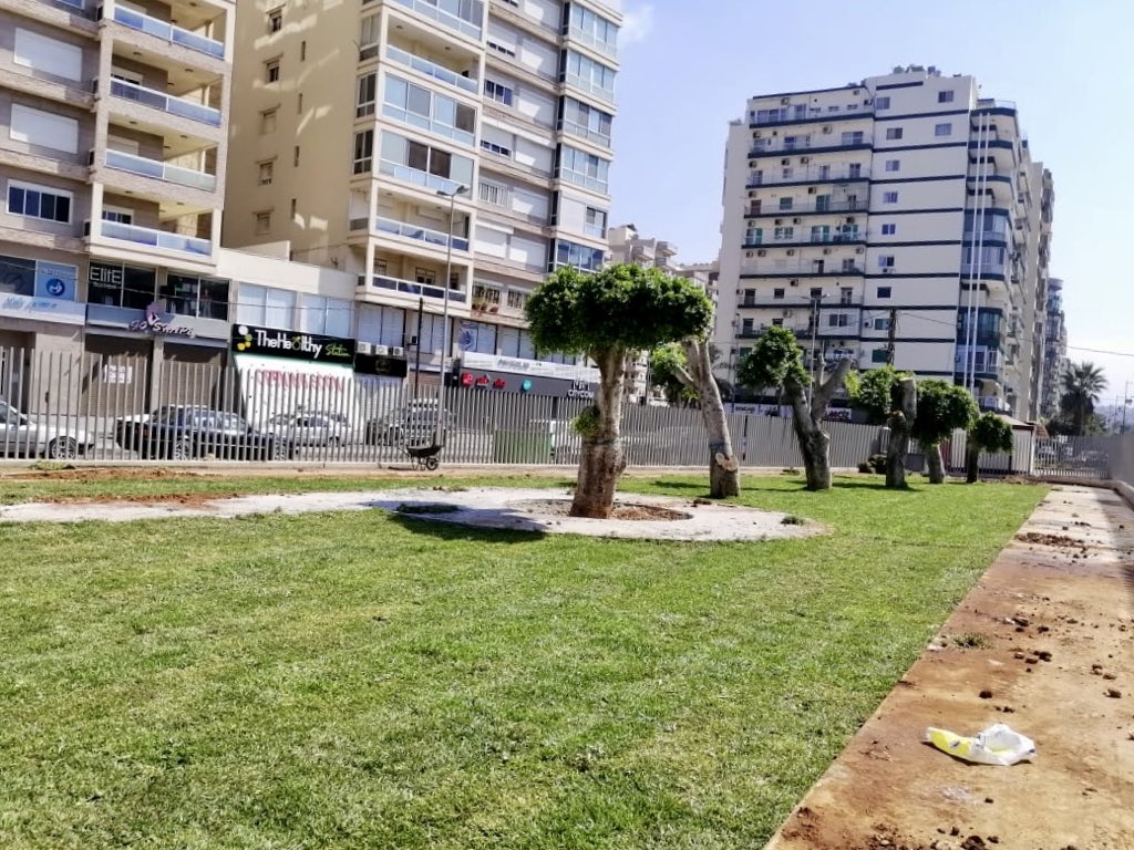#PublicSpaces can positively transform our cities 🌃 and bring communities 🤝 together. Funded by🇨🇭- @UNHABITAT Lebanon 🇱🇧, is supporting the community of #Mina #Lebanon to design+implement a 10,000m2 fully inclusive #PublicSpace. 🌳🌷☀️

#SDG11 #SaferCities #NewUrbanAgenda