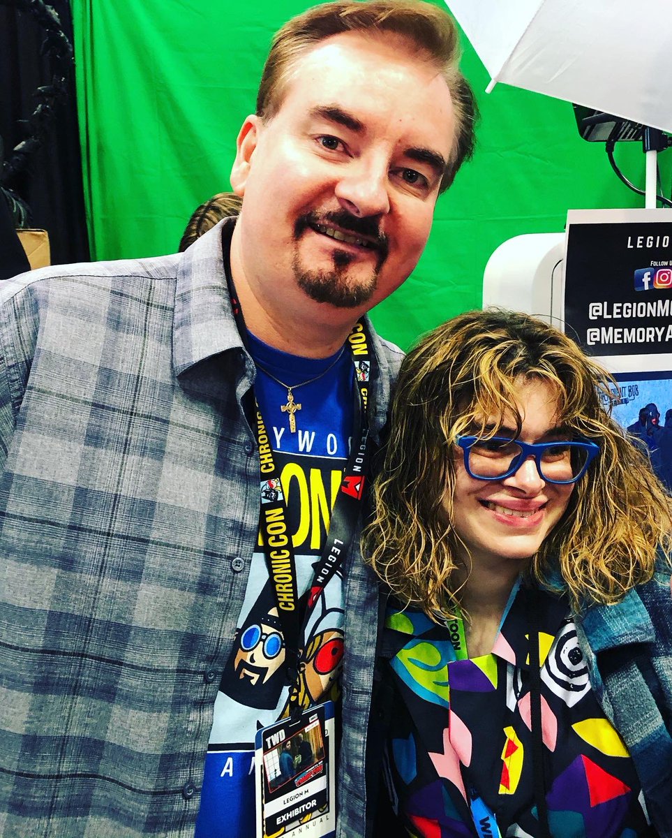 KDODDZ1891's tweet photo. @BrianCOHalloran #NYCC19 Hey Brian! I just want to say, thank you for meeting me and my girlfriend, Lisa! It was such an honor to meet you and having you sign my Jay and Silent Bob poster was the highlight of my day!! Hope to work with you in Clerks 3! 
-Kyle https://t.co/oaAEgIGwkd