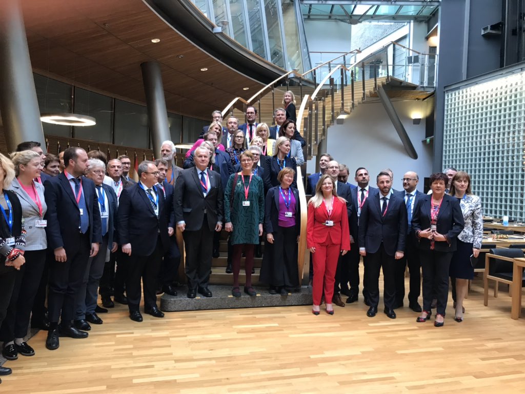 NicoleLePeih's tweet photo. Avec les parlementaires nationaux de l UE engagés dans la lutte contre le réchauffement climatique à Helsinki. @AN_AfEur #helsinkiclimate @JYLeconte @brunepoirson @Elisabeth_Borne @BDeflesselles @EmmanuelMacron https://t.co/f852jvG6hB