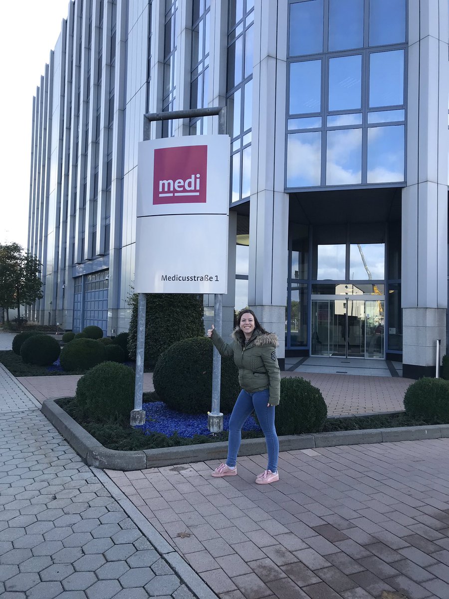 W e r k b e z o e k

Zondag t/m dinsdag is Doortje op werkbezoek bij Medi Duitsland. Net een bezoek gebracht aan de fabriek. Erg indrukwekkend waar de kousen worden gemaakt.

#huidtherapie #boxtel #best #huidtherapeut #paramedici #huid #gezond #oedeem #medi #kousen