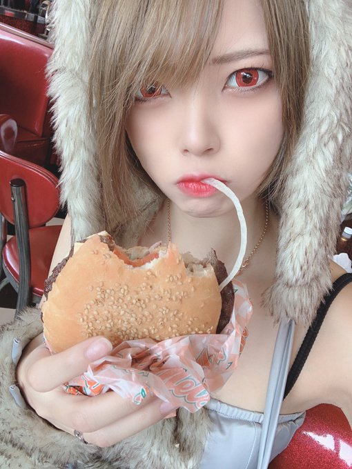 Twitterのコスプレ画像32