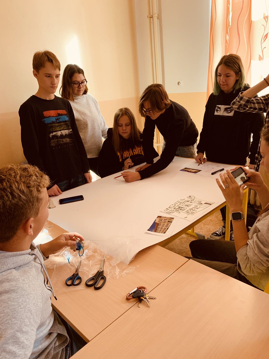 LHS_ScienceDept's tweet photo. Our students have started designing their Eco Footprints of Litherland High School - talking about how our building saves energy; conserves water and the biomass heating system. #EcoCrafts #CzechOutOurPosters #TeamWorkMakesTheDreamWork #CzechUsOut https://t.co/J5vNUrcUuI