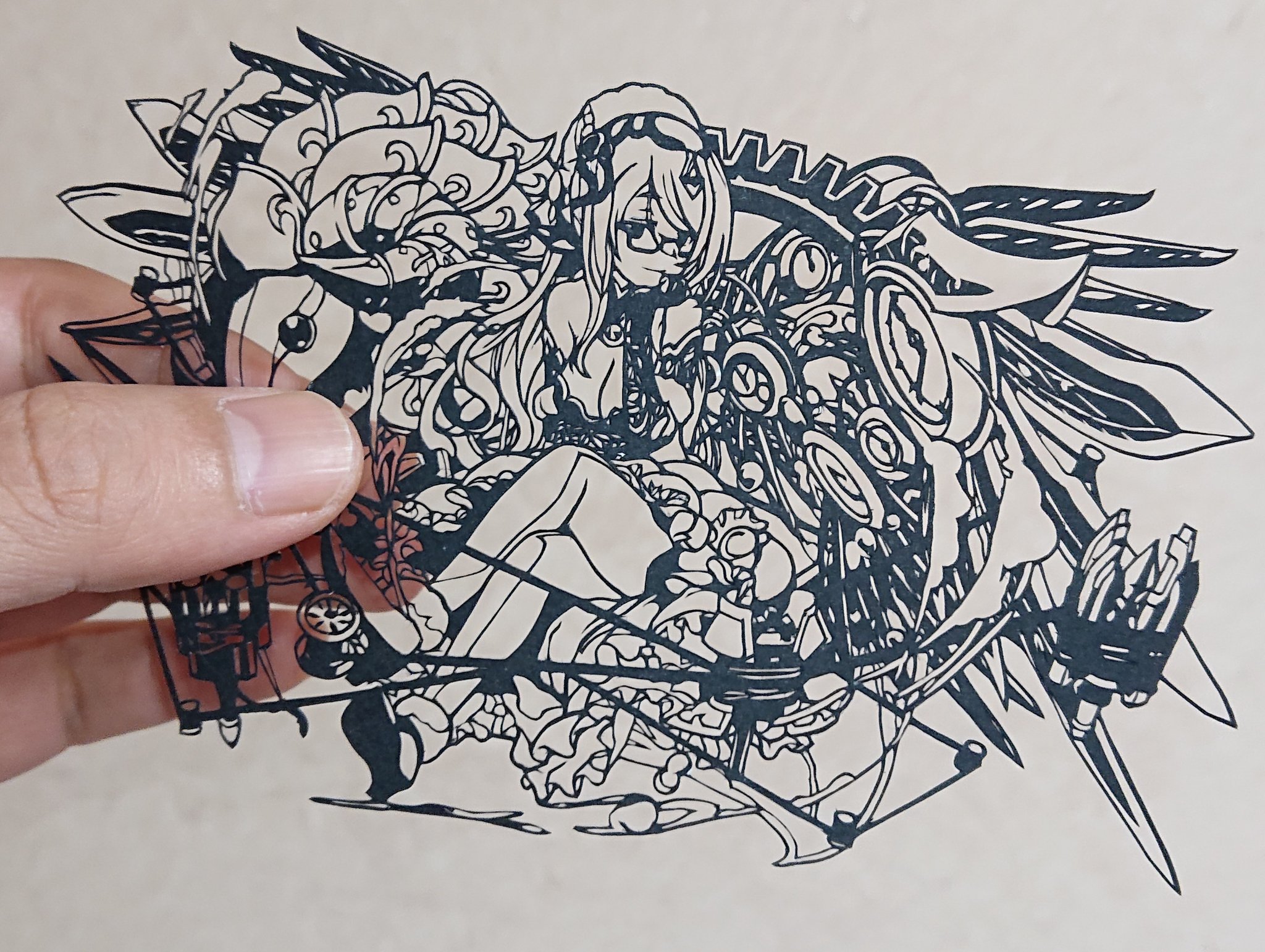ゆき パズル ドラゴンズより 追憶の時女神ウルド 切り絵 パズドラで二番目に好きなキャラクターです 現アカウントでは未所持ですが 究極前の頃からリーダー 後にサブとして 今までで一番使ったキャラクターは ウルドだと思います こっちの究極