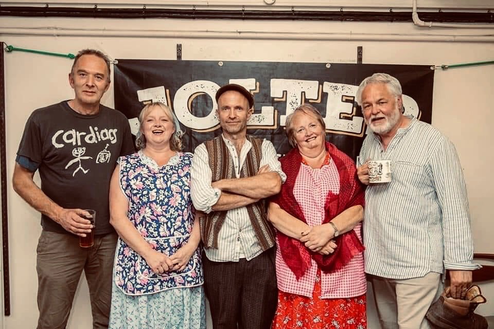readingthefod's tweet photo. They're back
By popular demand Footing the Bill is making a final appearance of the season 2.00pm @The_DHC £3 entry, after rave reviews at Mitcheldean and Bream.
Don't miss it
@JolterPress @cr_burman @forestersforest @BBCGlos @DeanWye @timgwill @gloslibs @GlosLiveOnline @glosinfo https://t.co/ZyCO4G2R0X