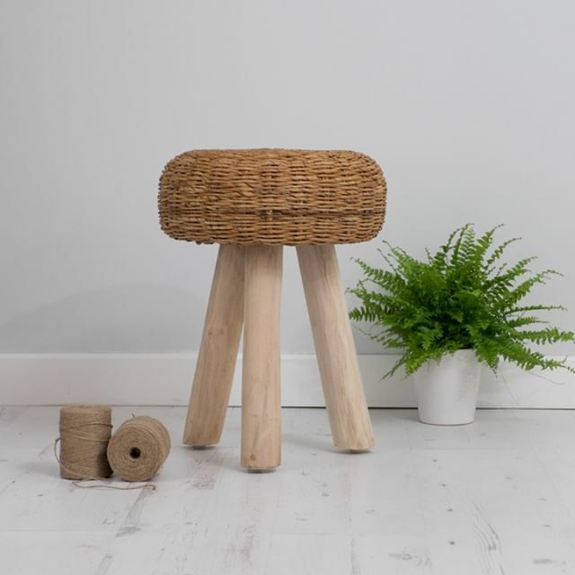zaza_homes's tweet photo. Handmade with natural wicker, this cute stool adds rustic charm to any room. .
.
#wickerstool #bedroomstool #bathroom #sustainable #sidetable #rusticfurniture #homedecor #interior #interiordesigner #instagood #home #handmade #artisan #luxuryhomes #instastyle #styleblogger #s⦠https://t.co/KhqNJ2nZ8Z