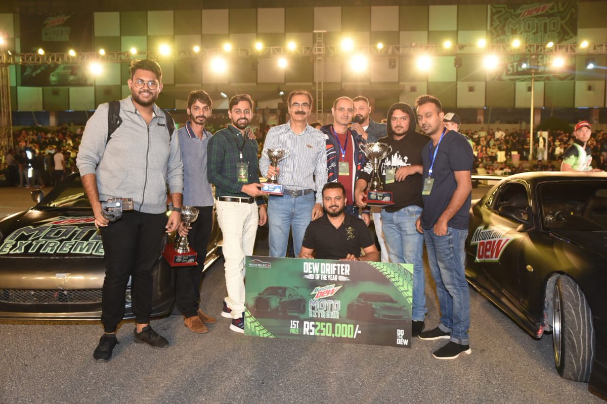 danishmandd's tweet image. Dew Moto Extreme team after successfully executing the stunts and show #DewMotoExtremeISB