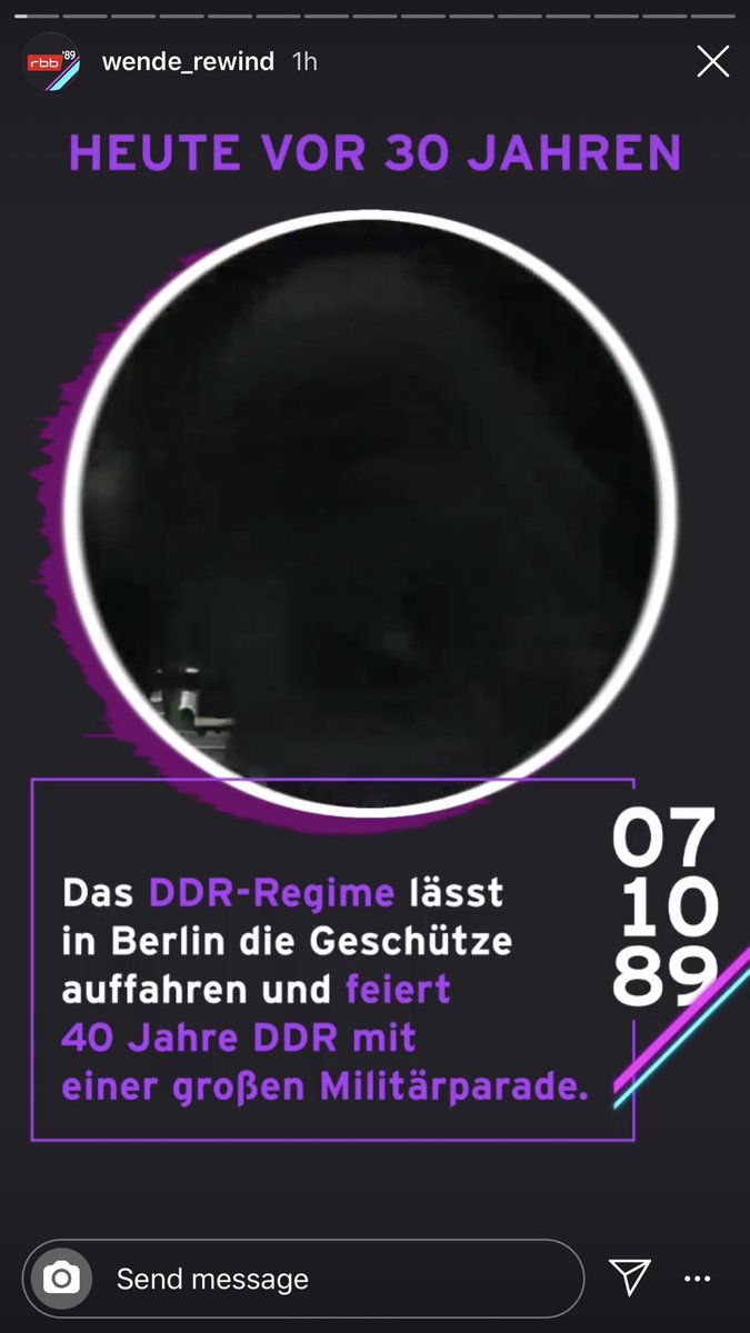 morten_wenzek's tweet photo. Die Wende - für alle, die sie nicht erlebt haben: @presse_rbb startet heute das Langzeitprojekt #WendeRewind auf Instagram.
In Instagram Stories soll den Usern mit Archivmaterial dieser Teil deutscher Geschichte erzählt werden.
https://t.co/ZivpHcJya9 @mlle_krawall https://t.co/ZnYK6WMga6