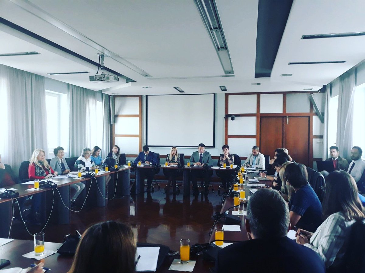 me4eu's tweet photo. U toku je sjednica KEI na kojoj se razmatra stepen implementacije #PPCG tokom prva tri kvartala 2019.
#me4eu https://t.co/kQ2Cr0zguE