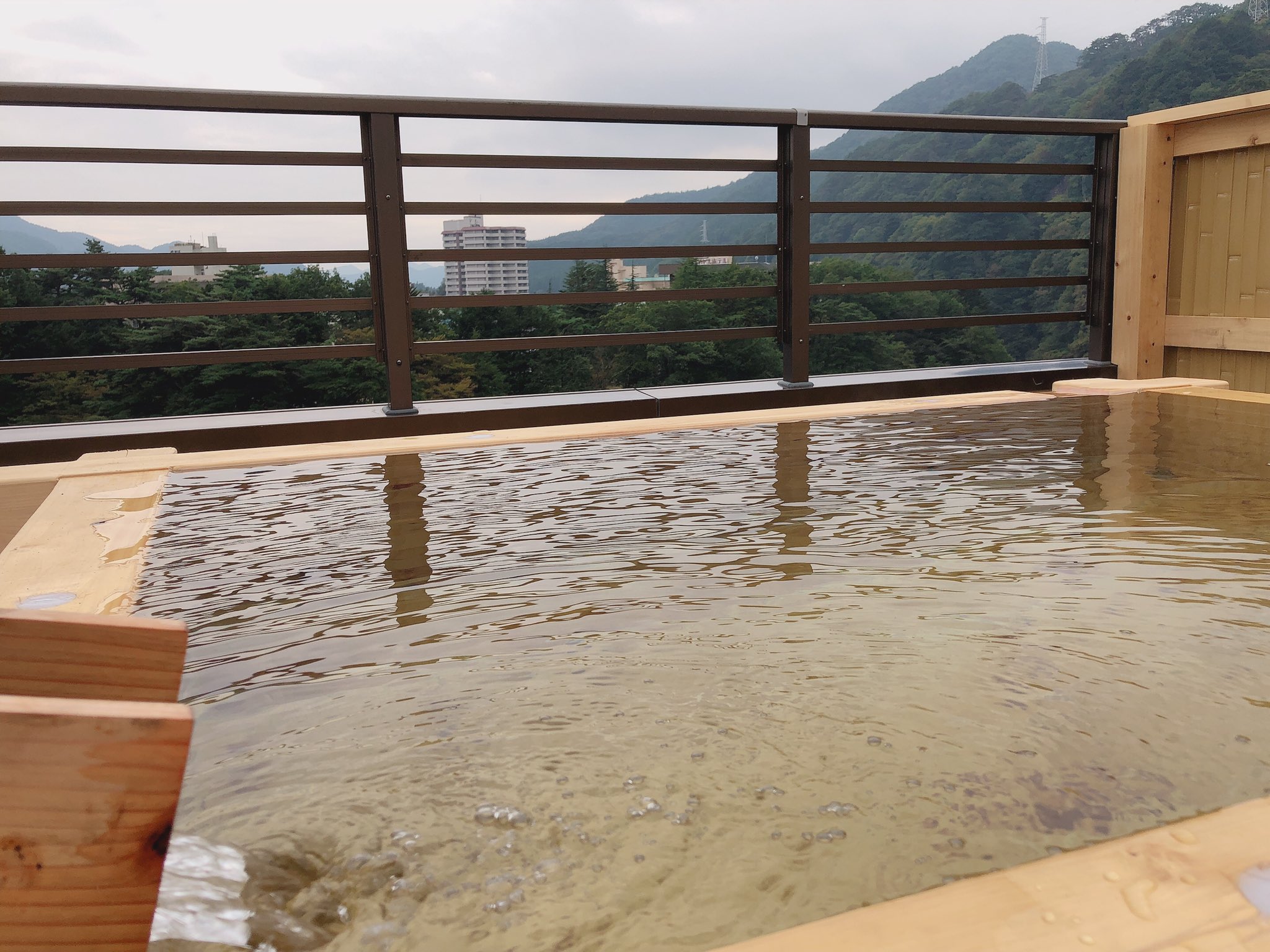 おおるりグループ 鬼怒川温泉ホテルニューおおるり 貸切天空露天風呂 オープンいたしております お客様に大変喜んでいただいております ニューおおるりにご宿泊のお客様は 是非ご利用ください T Co Jbveunfp1p Twitter
