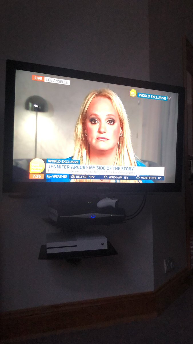 Boris must be loving all this attention. Naughty Boy!