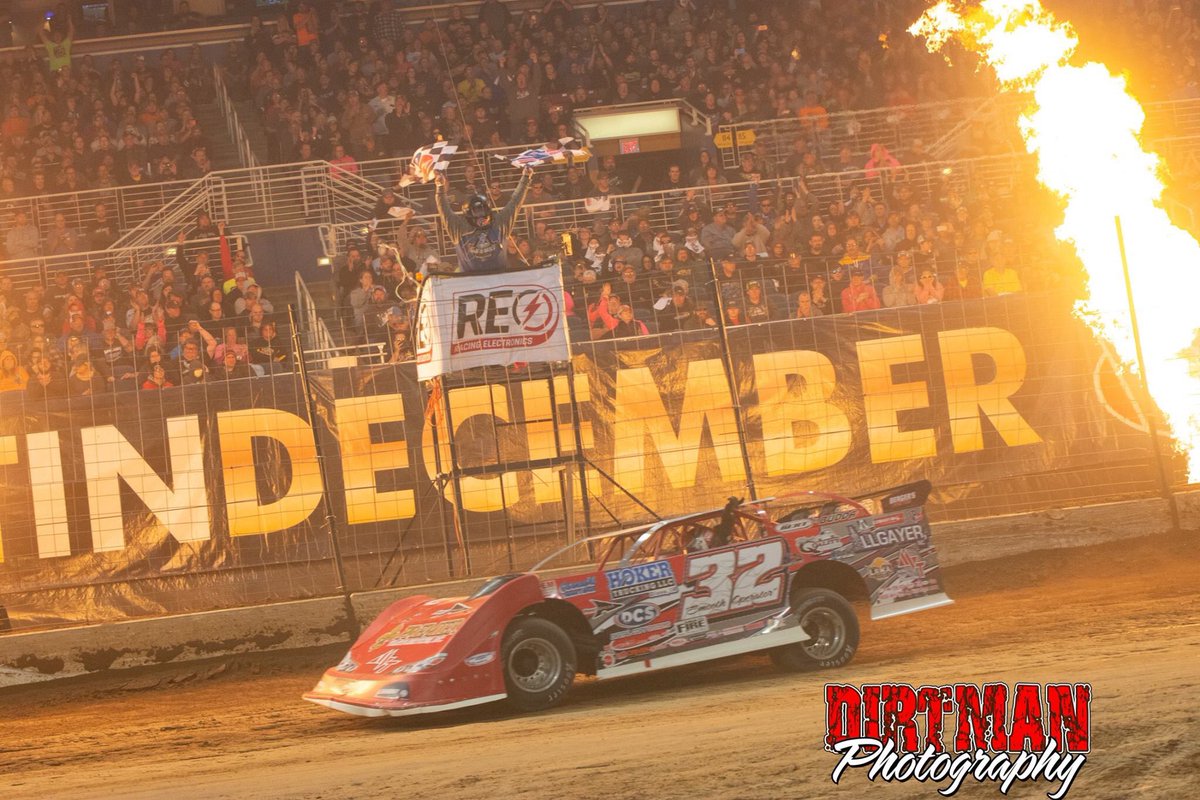 Who can dethrone <a href="/BobbyPierce32/">Bobby Pierce</a> at the <a href="/GatewayDirt/">GatewayDirtNationals | #DirtInDecember</a> ? #dirtindecember #dirtman  #dirtmanphotography <a href="/stldrttrkracn/">StLouisDirtTrakRacin</a>