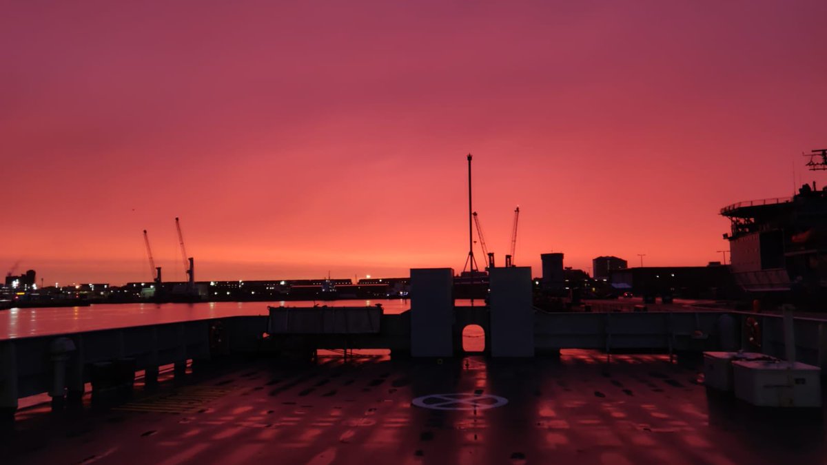 HMS Tyne tweet media