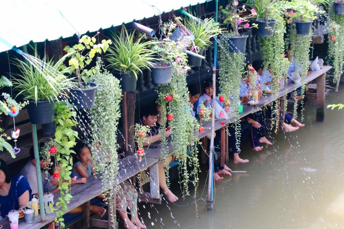 reward_Life's tweet photo. ท่องเที่ยว #เกาะเกร็ด #จังหวัดนนทบุรี วันเดียวครบสูตร ได้เรียนรู้ กิน ช็อป ทำบุญ กับวันดีๆให้ได้สุขใจนะ..😊อ่านรีวิวเพิ่มเติมคลิก..👉https://t.co/jG7MqQHFsU

#lifestyle #holidays #ilovethailand #ReviewThailand https://t.co/20S25vh4rj